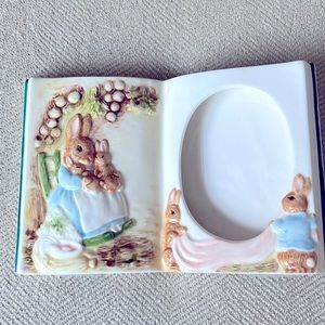 Vintage Peter rabbit frame